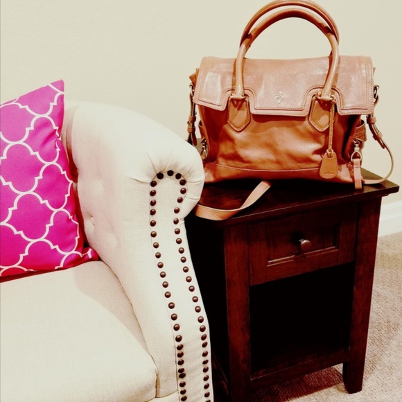 Cole Haan Tan Leather purse - Picture 2 of 5